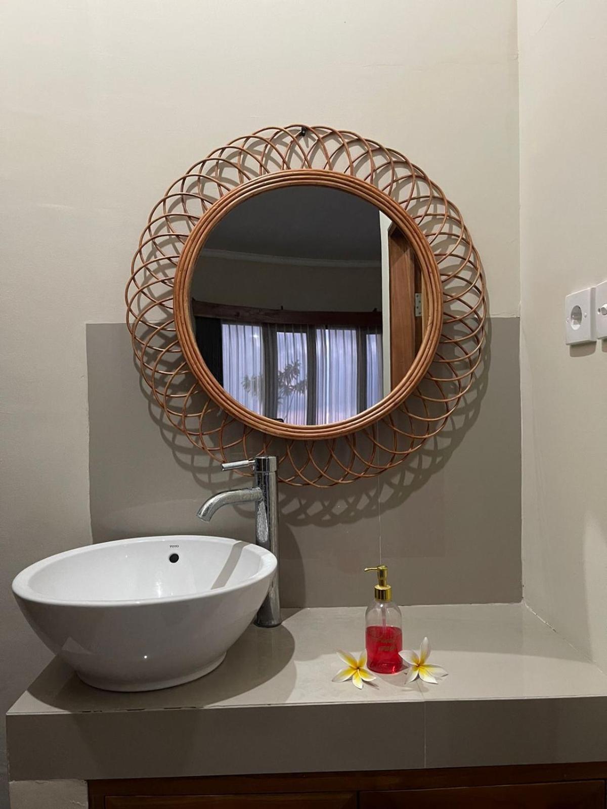 Canggu Nadi 2 Guest House 外观 照片